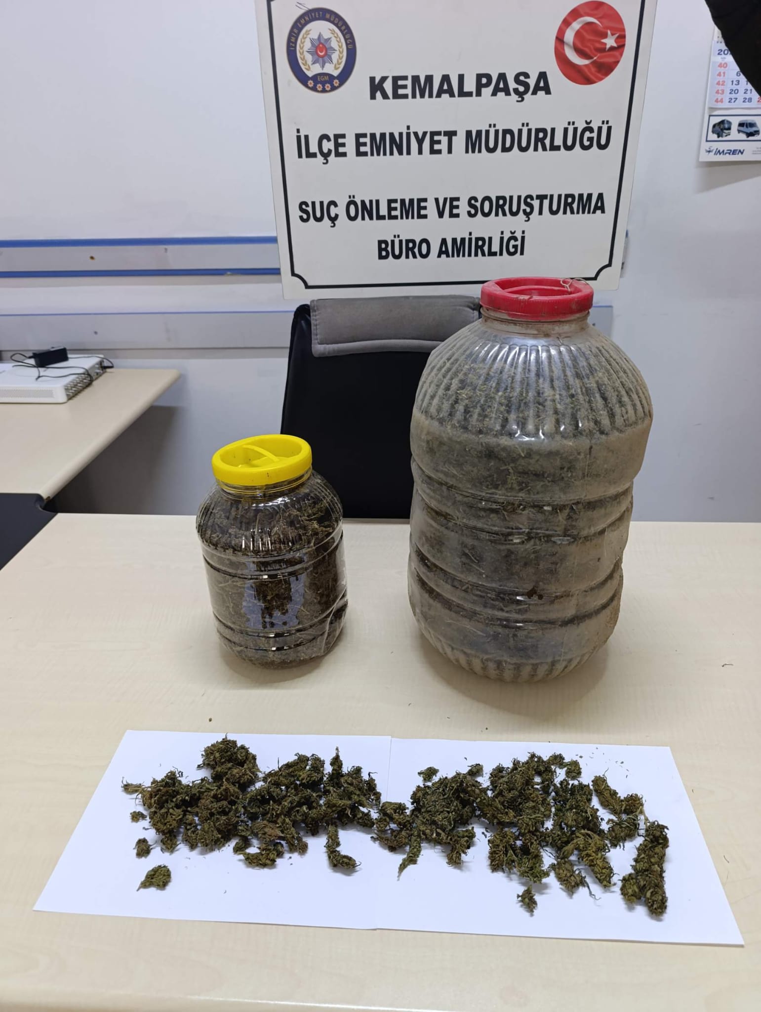 A A 20251204 39893120 39893118 I Z M I R D E U Y U S T U R U C U O P E R A S Y O N U N D A Y A K A L A N A N Z A N L I T U T U K L A N D I