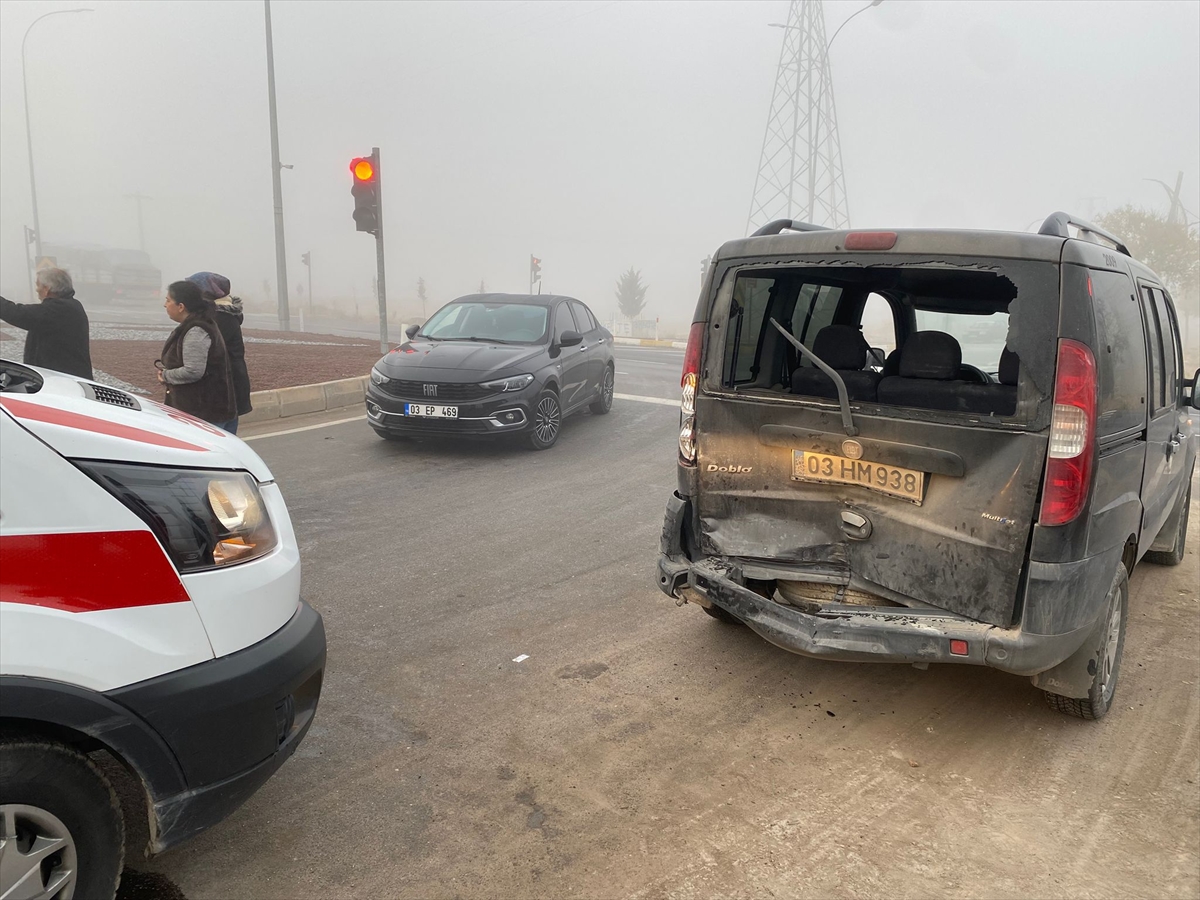 A A 20251205 39898460 39898458 A F Y O N K A R A H I S A R D A T R A F I K K A Z A S I N D A 20 K I S I Y A R A L A N D I