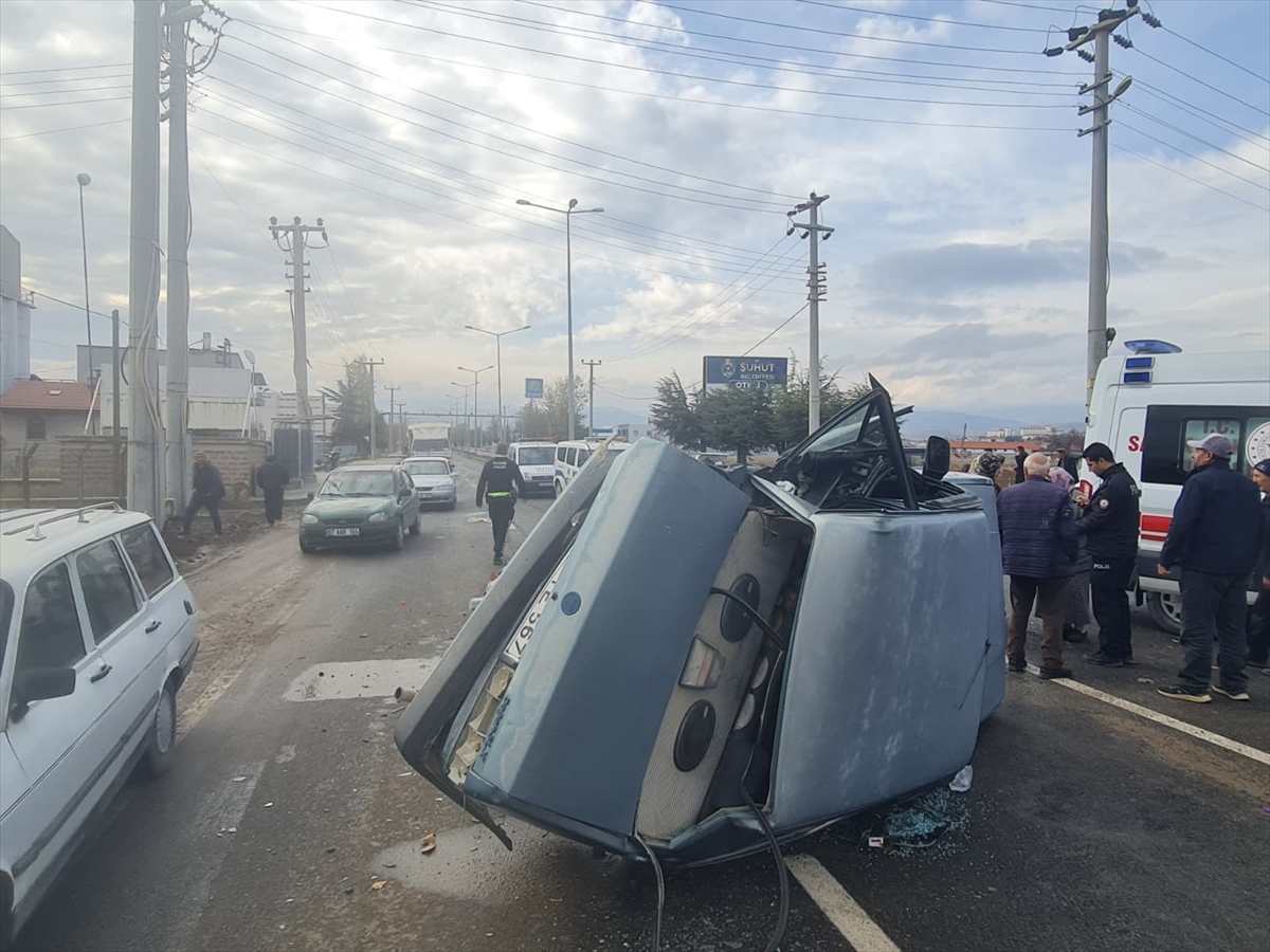 A A 20251206 39909235 39909233 A F Y O N K A R A H I S A R D A I K I O T O M O B I L I N C A R P I S T I G I K A Z A D A 7 K I S I Y A R A L A N D I