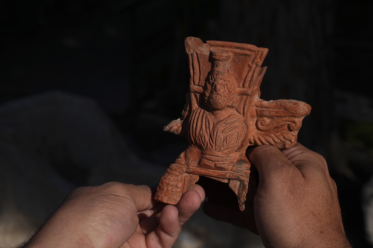 A A 20251208 39920007 39919978 E F E S T E M I S I R T A N R I S I S E R A P I S T A S V I R L I T U T S U K A B I B U L U N D U