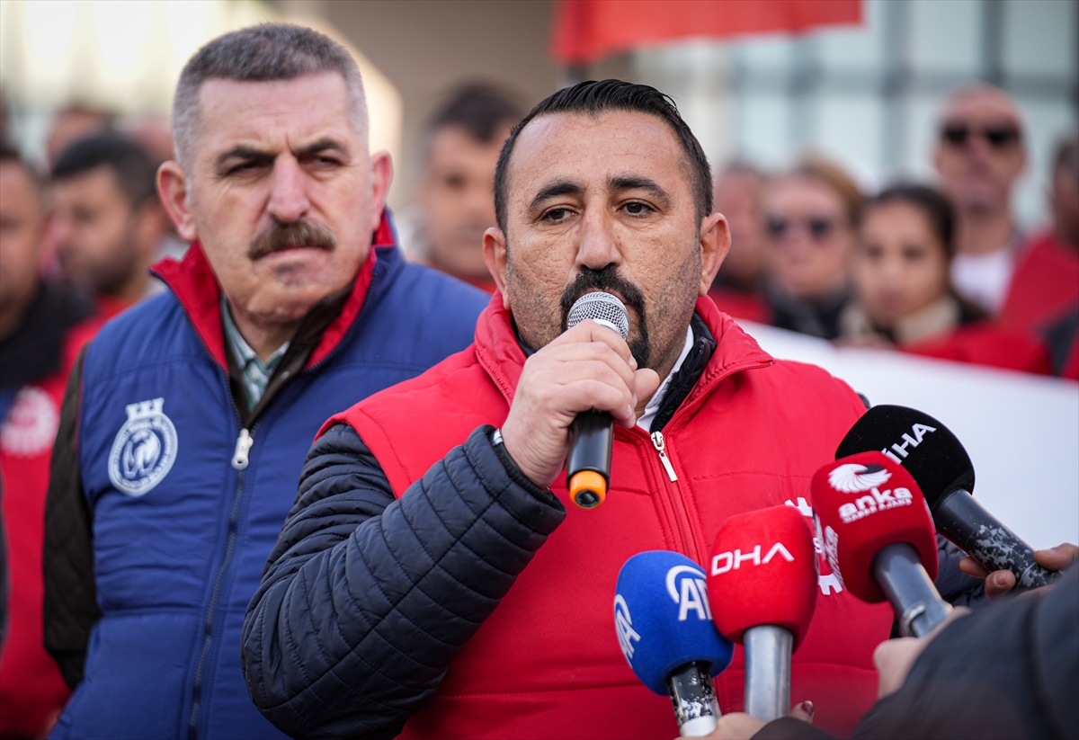 A A 20251210 39940494 39940493 I Z M I R D E U C R E T S I Z I Z N E C I K A R I L D I K T A N S O N R A I S B A S I Y A P T I R I L M A Y A N I S C I L E R E Y L E M L E R I N I S U R D U R D U