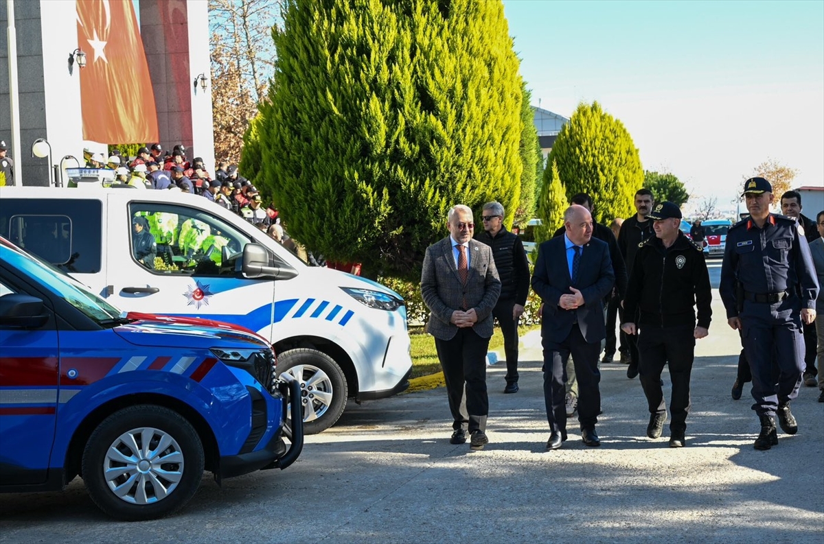 A A 20251213 39969717 39969716 D E N I Z L I D E J A N D A R M A V E P O L I S E 80 Y E N I A R A C