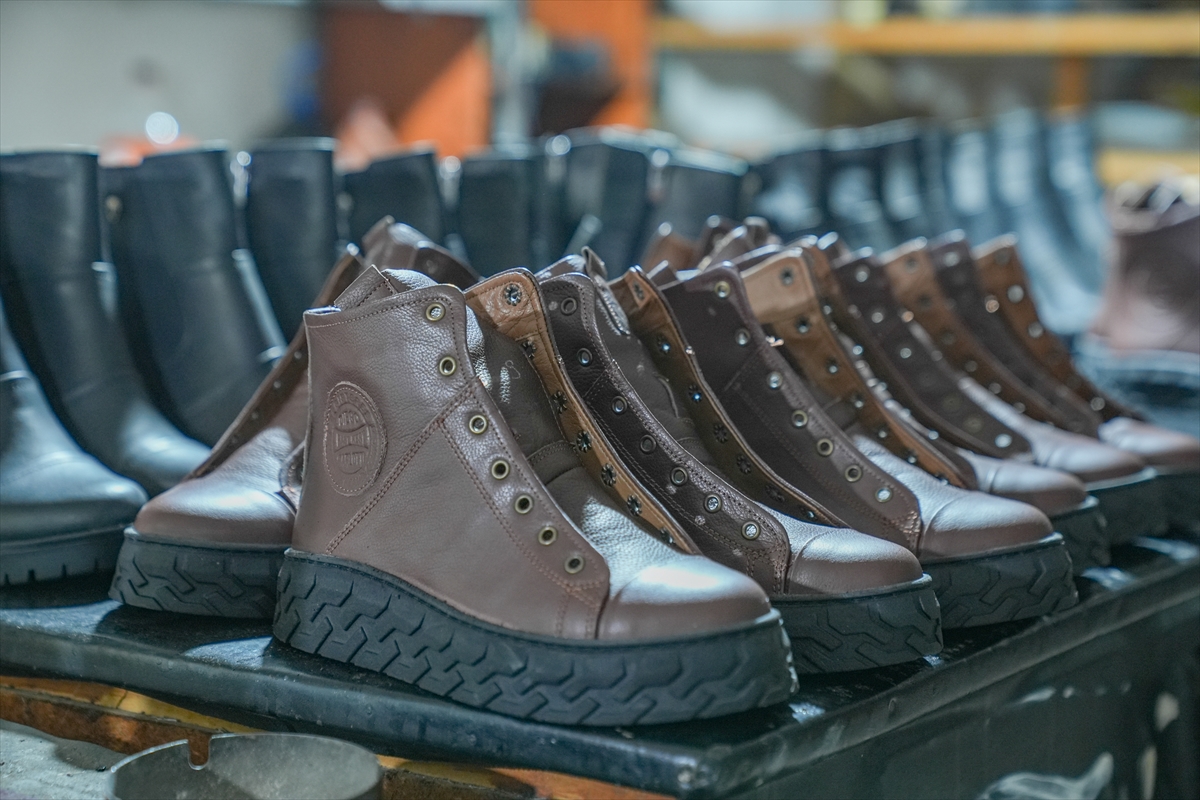 A A 20251214 39976054 39976041 D E D E M I R A S I A Y A K K A B I C I L I G I E T I C A R E T E T A S I Y A R A K A Y A K T A T U T T U