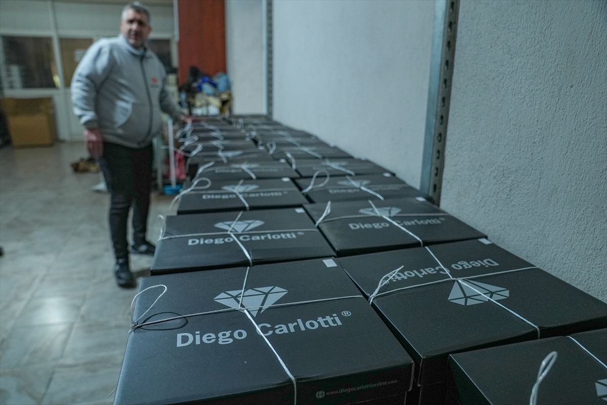 A A 20251214 39976054 39976052 D E D E M I R A S I A Y A K K A B I C I L I G I E T I C A R E T E T A S I Y A R A K A Y A K T A T U T T U