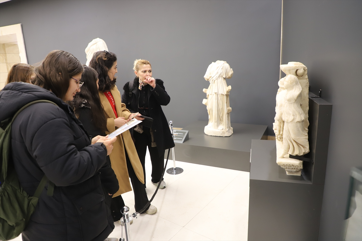 A A 20251218 40018113 40018106 102 Y I L D A 102 S E R G I N I N S O N U N C U S U L Y K O S U N A N T I K Y U Z L E R I D E N I Z L I D E A C I L D I