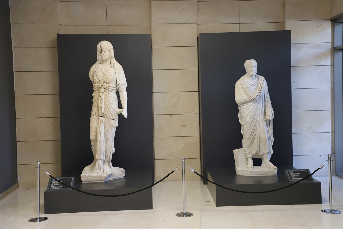 A A 20251218 40018113 40018111 102 Y I L D A 102 S E R G I N I N S O N U N C U S U L Y K O S U N A N T I K Y U Z L E R I D E N I Z L I D E A C I L D I