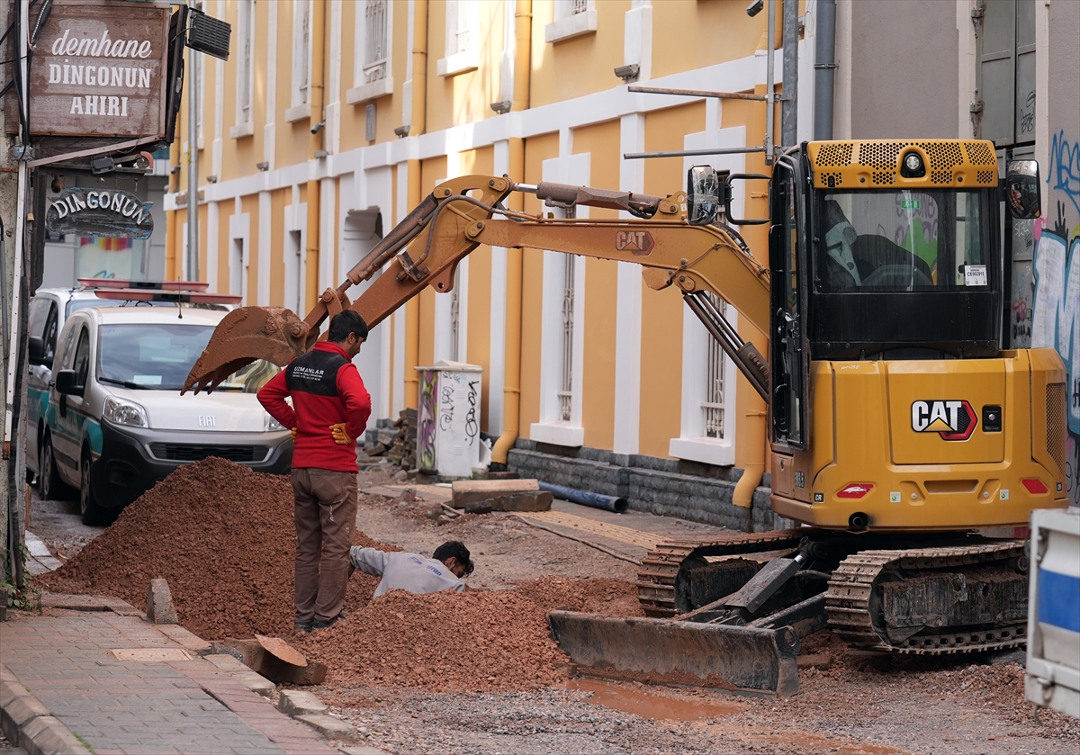 A A 20251225 40073058 40073056 I Z M I R D E A L T Y A P I C A L I S M A S I N D A D O G A L G A Z B O R U S U D E L I N D I