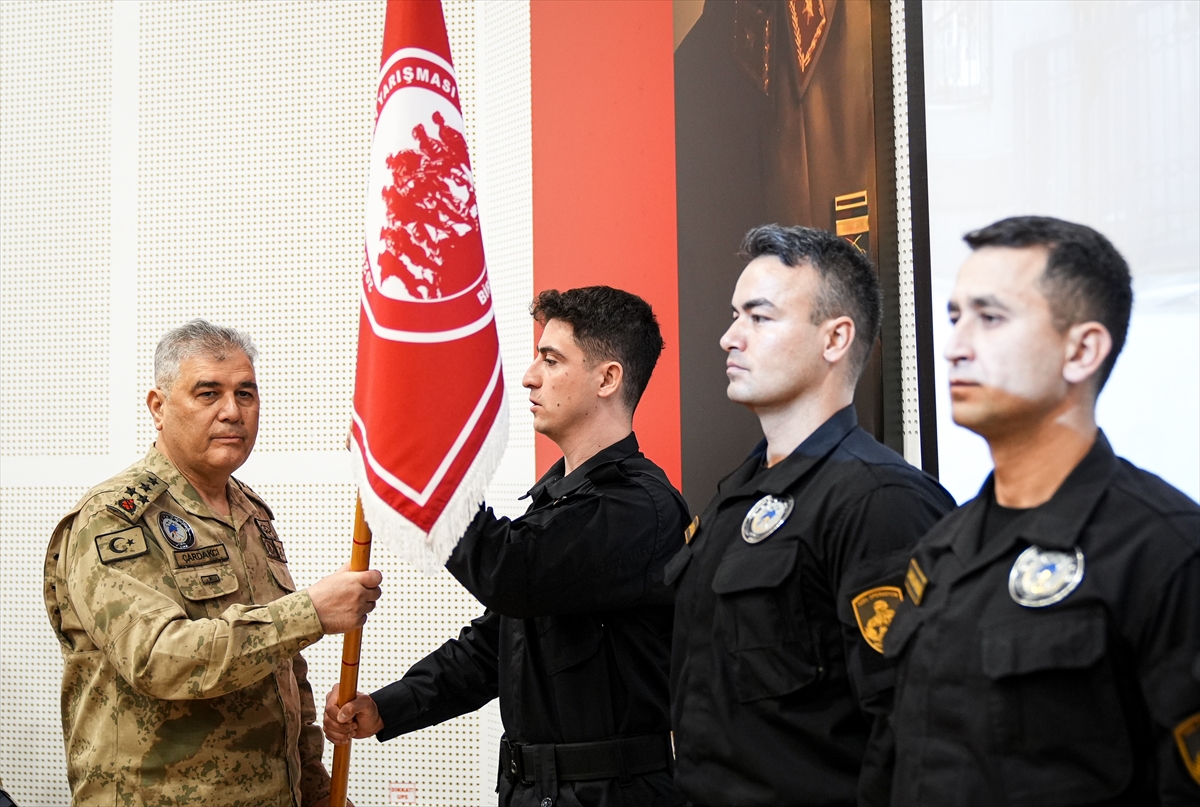 A A 20251226 40083756 40083746 J A N D A R M A K O M A N D O L A R I N I N M U C A D E L E E T T I G I S A V A S C I Y A R I S M A S I S O N A E R D I