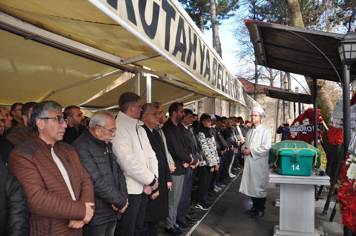 Aa 20251201 39861106 39861100 Kutahyada Trafik Kazasinda Yaralanan Oda Baskani Yasamini Yitirdi (1)