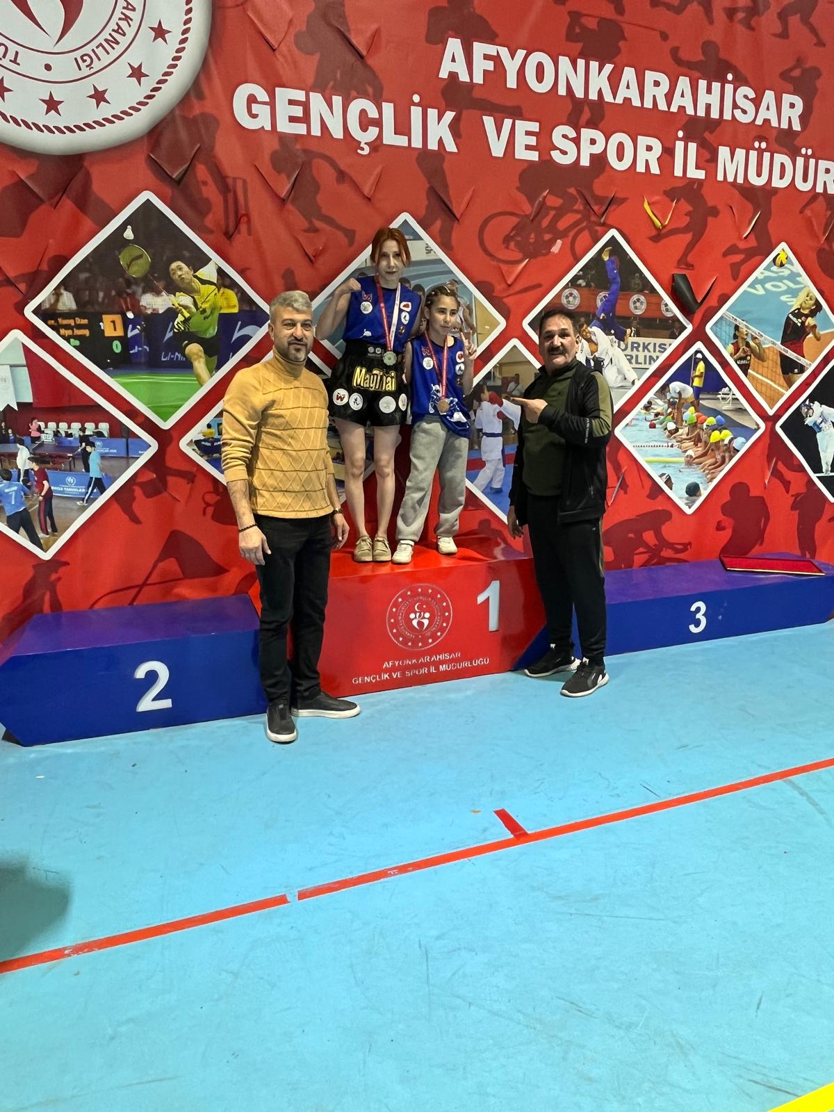 B851B228 D668 4C2A Aee6 814697406C01