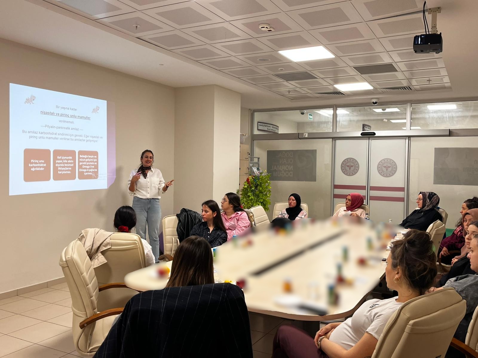 Gebelik Okulu Hamile Anne (1)