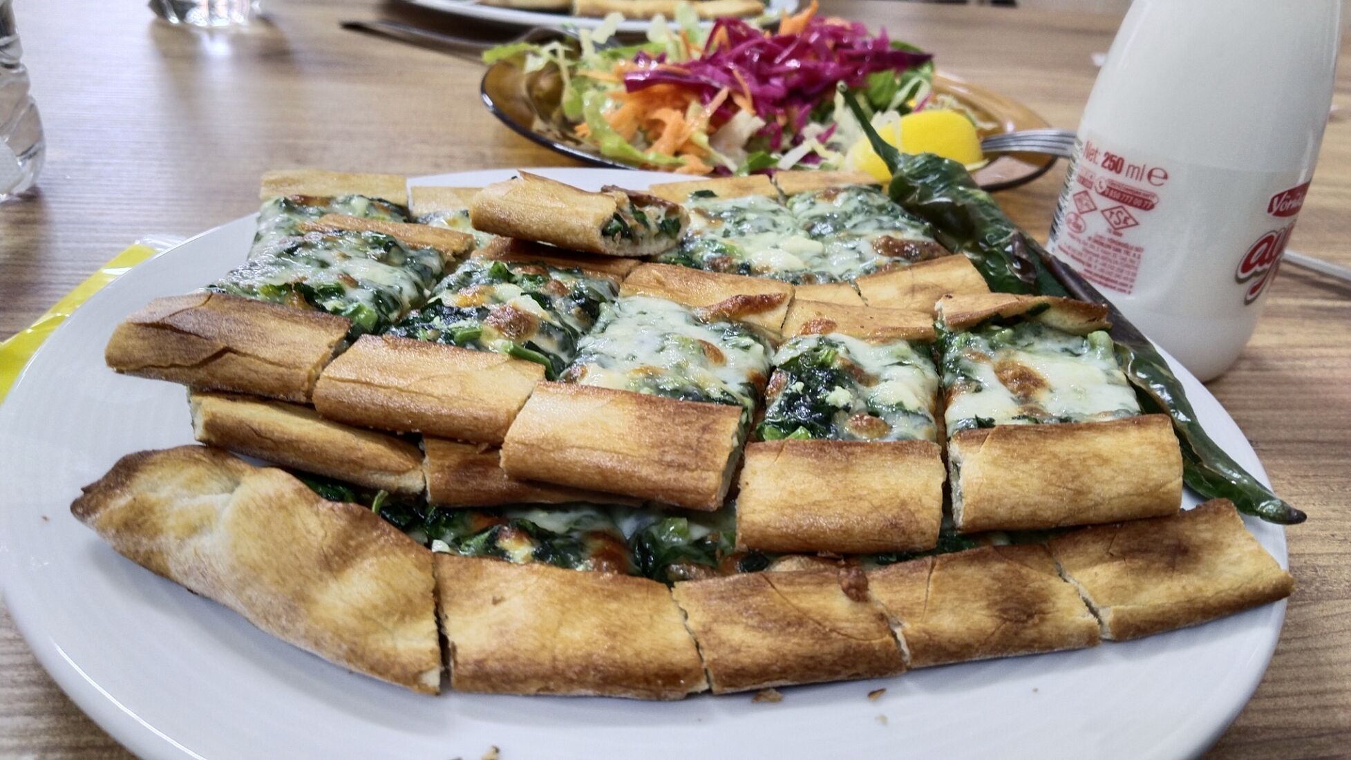 Ispanaklı Pide (2)