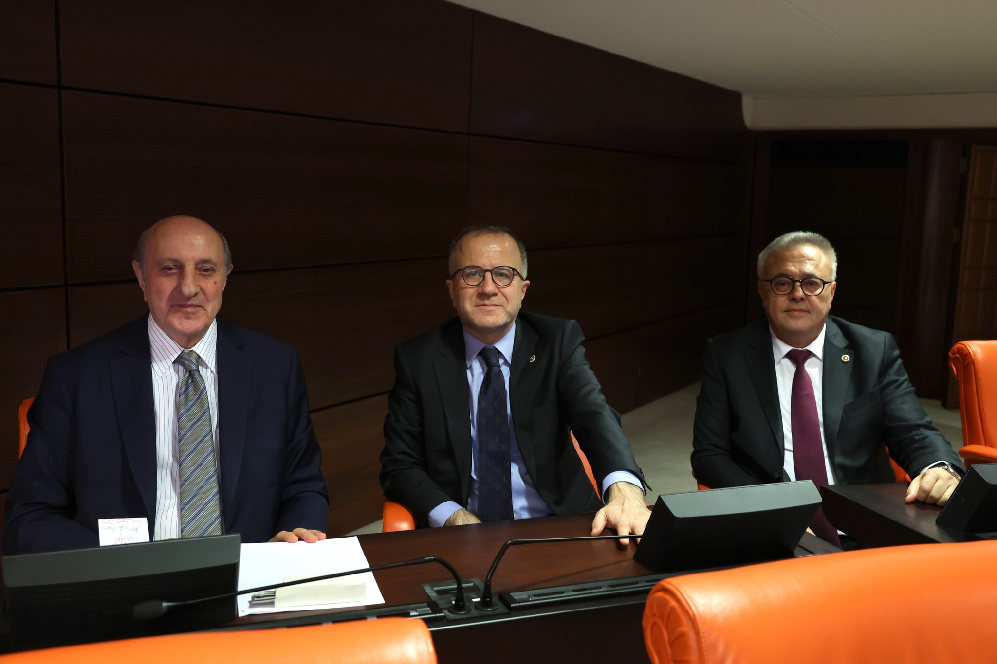 616814436 25849669791294405 3695221399753971447 N