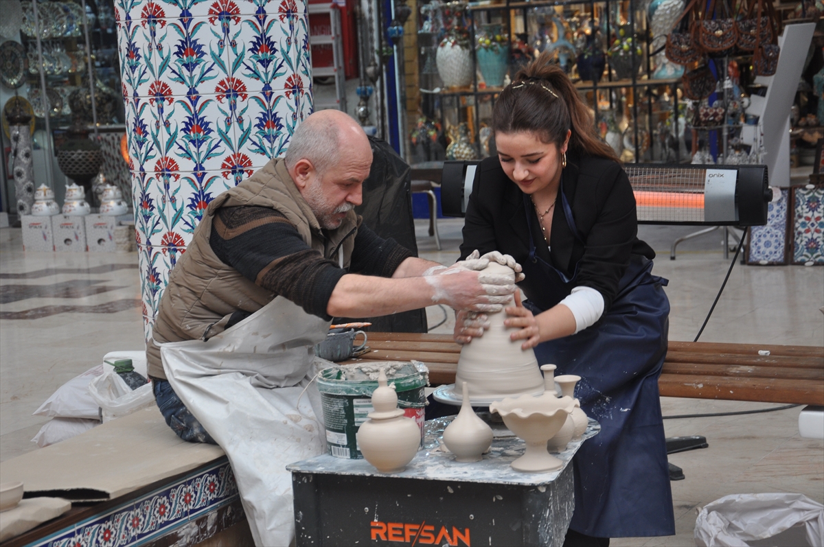 A A 20260104 40158155 40158147 K U T A H Y A C I N I C I L E R C A R S I S I N D A C A N L I P E R F O R M A N S D O N E M I B A S L A D I