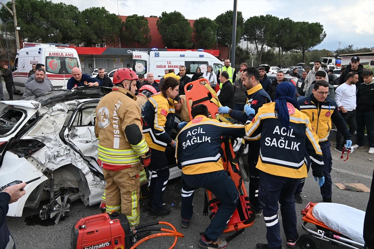 A A 20260104 40158542 40158538 M A N I S A D A Y O L C U O T O B U S U I L E O T O M O B I L I N C A R P I S T I G I K A Z A D A 3 K I S I Y A R A L A N D I