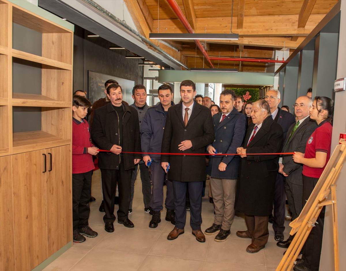 A A 20260114 40248022 40248017 K U T A H Y A D A O B J E K T I F I N D E N D U M L U P I N A R F O T O G R A F Y A R I S M A S I N D A O D U L L E R V E R I L D I