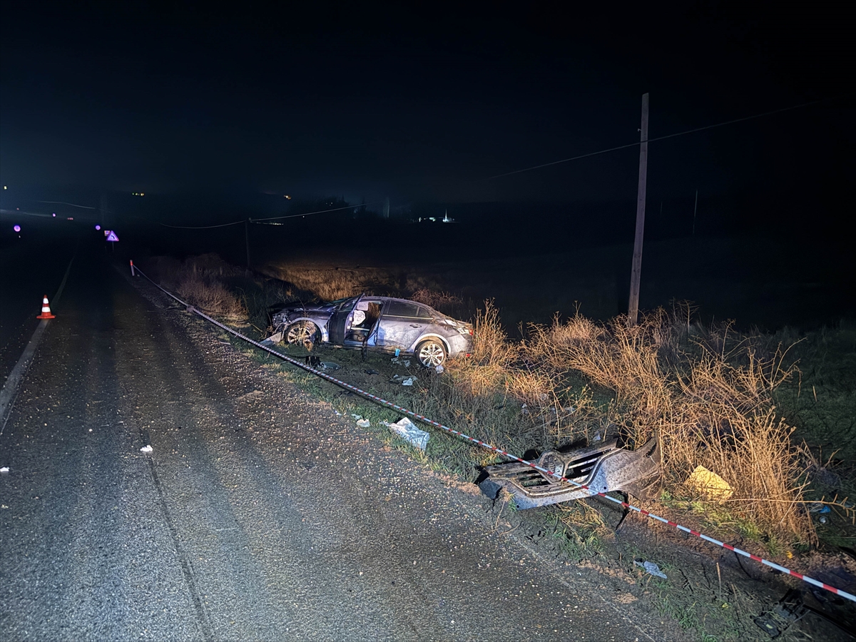 A A 20260122 40340133 40340128 U S A K T A D E V R I L E N O T O M O B I L D E K I 1 K I S I O L D U 3 K I S I Y A R A L A N D I