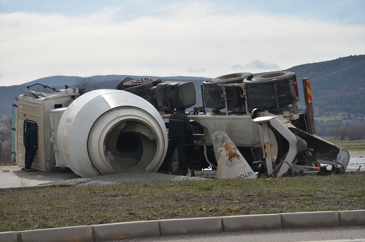 A A 20260126 40371397 40371393 K U T A H Y A D A A Y N I F I R M A Y A A I T B E T O N M I K S E R L E R I N I N C A R P I S T I G I K A Z A D A 2 K I S I Y A R A L A N D I