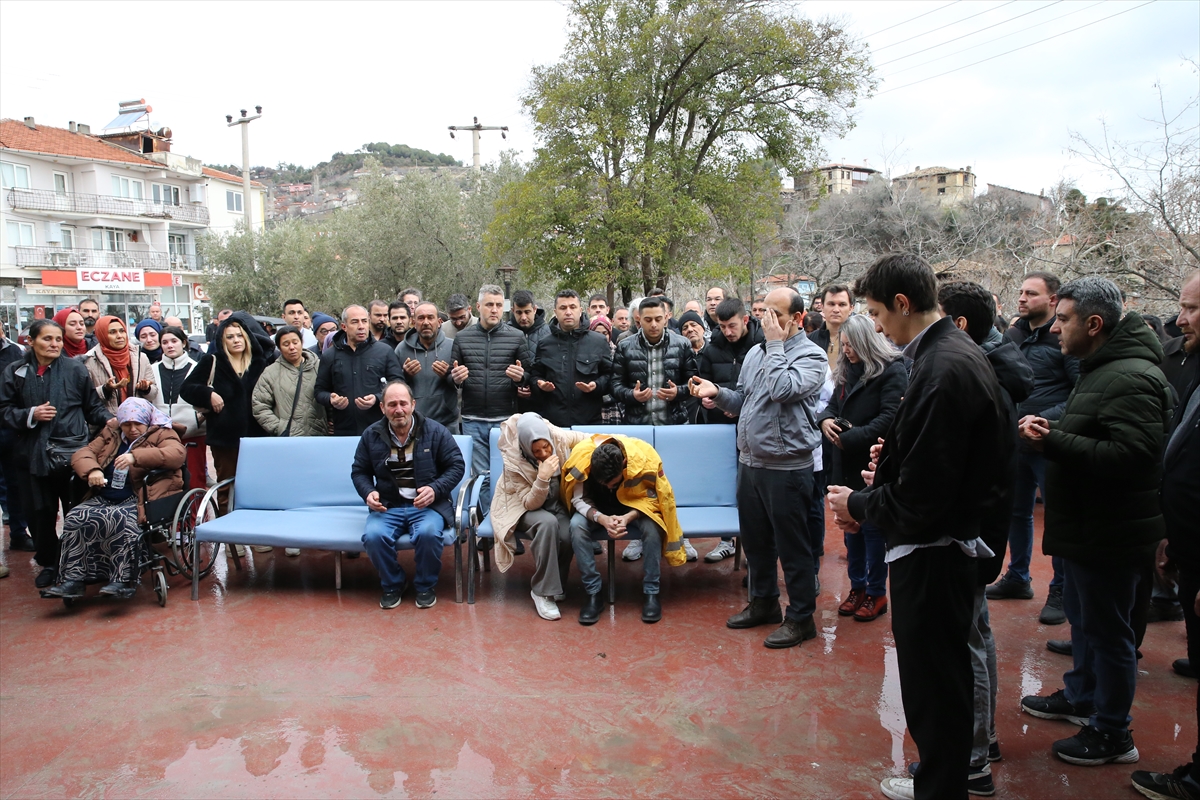 A A 20260127 40382428 40382423 D E N I Z L I D E D E V R I L E N M I D I B U S T E K I 1 K I S I O L D U 22 K I S I Y A R A L A N D I