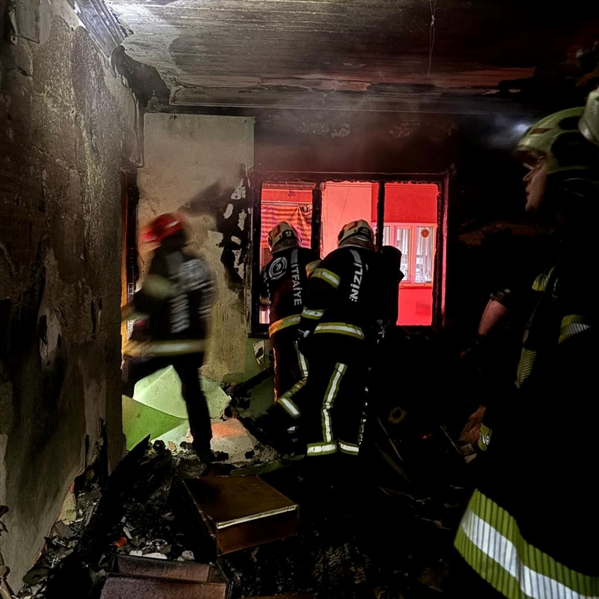 A A 20260127 40383342 40383341 D E N I Z L I D E B I R A P A R T M A N D A C I K A N Y A N G I N D A M A H S U R K A L A N 4 K I S I K U R T A R I L D I