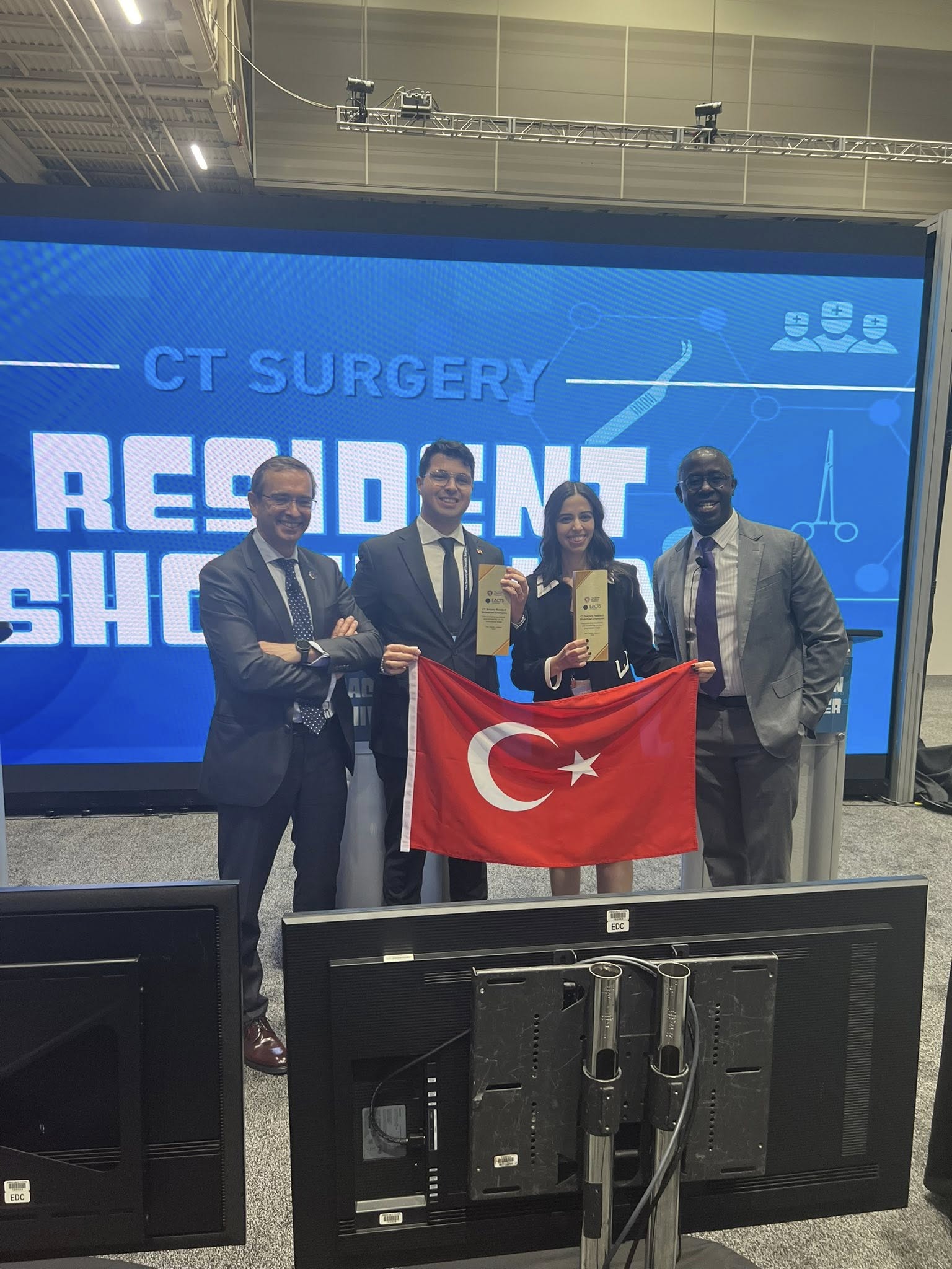 624203262 1473237054747552 2152010453987931869 N