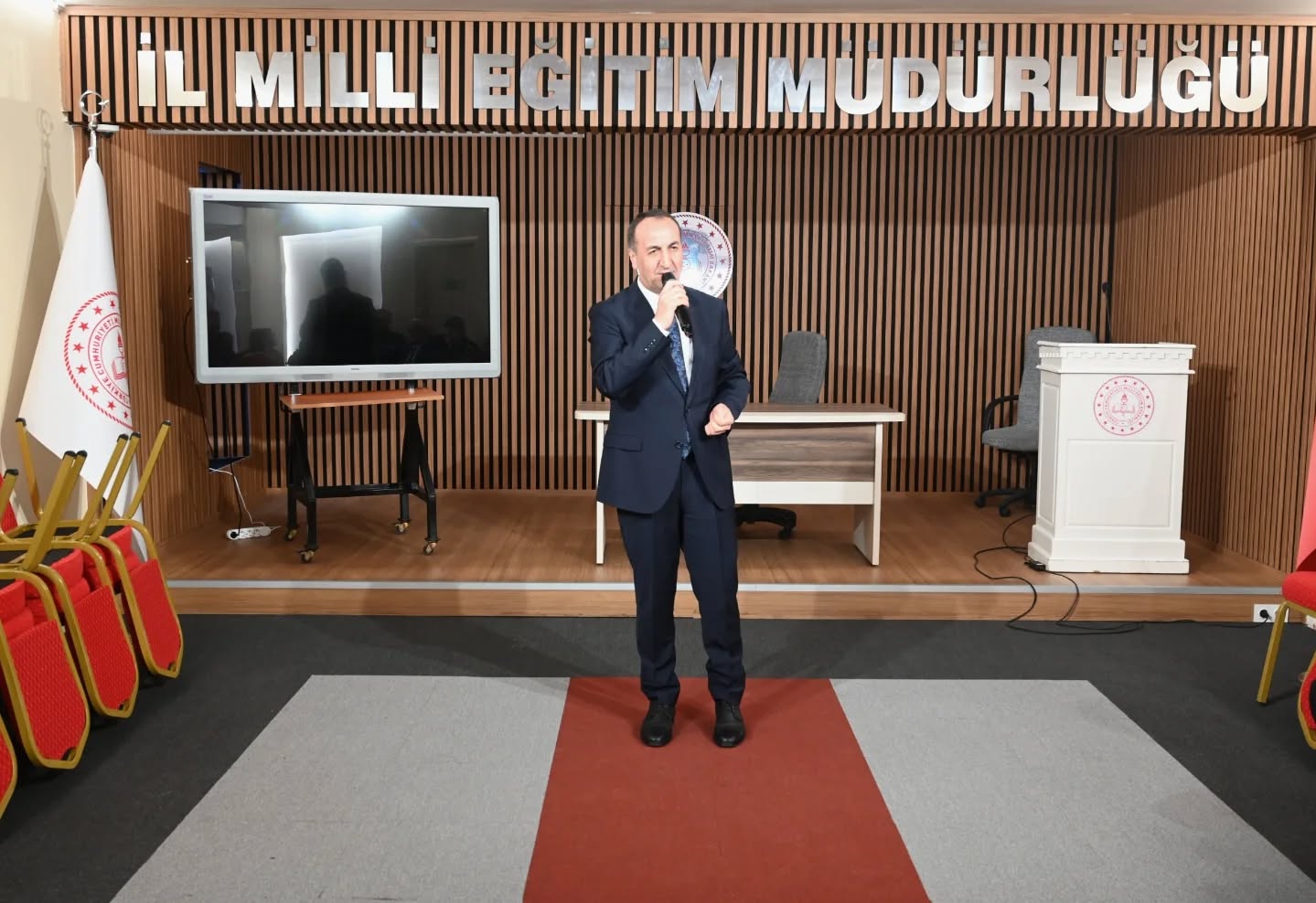 628198524 18151563808431364 4331365971548387035 N