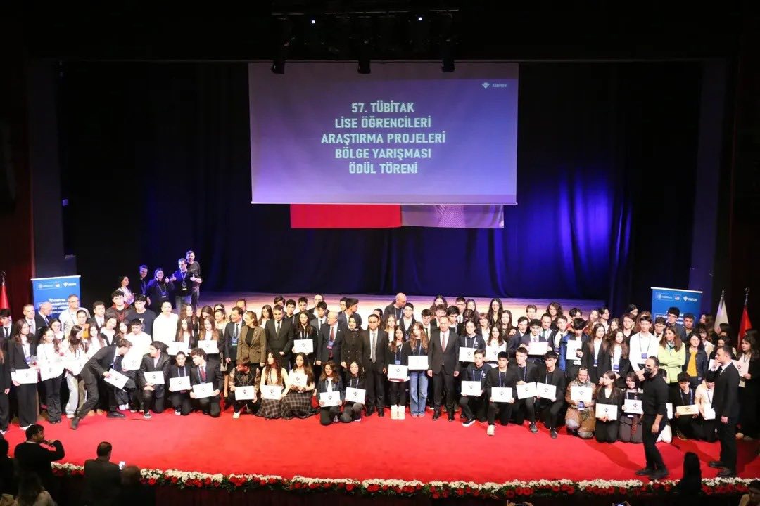 629784872 25958498013818111 7776690997122664443 N