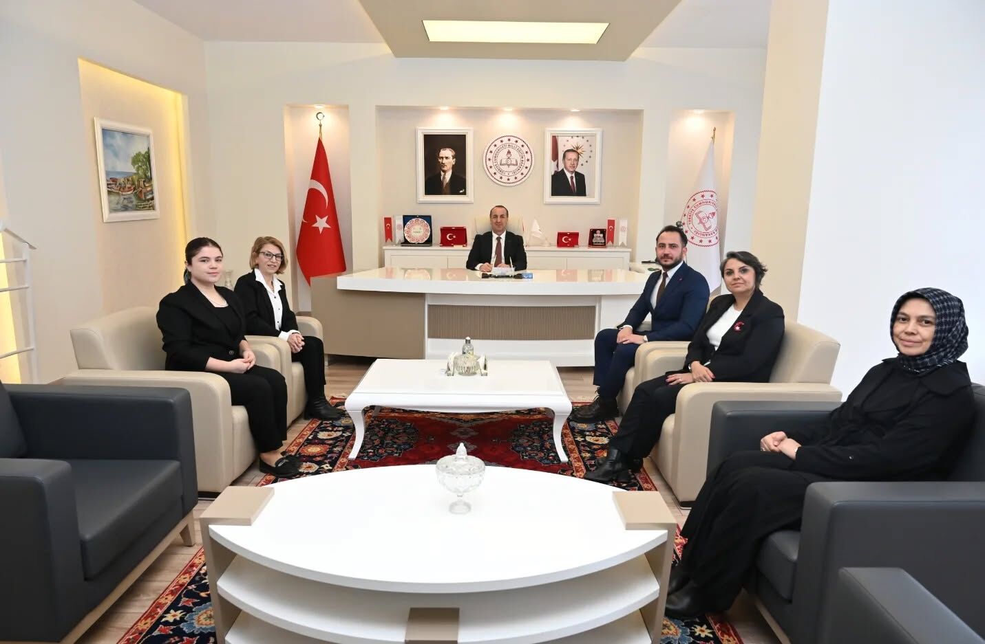 642553580 18153483595431364 8545183513270483768 N