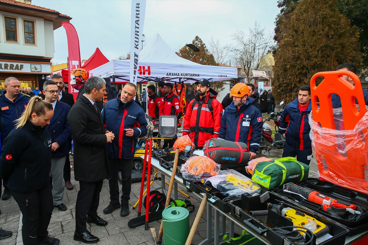 A A 20260206 40477354 40477352 I Z M I R V E U S A K T A K A H R A M A N M A R A S M E R K E Z L I D E P R E M L E R D E H A Y A T I N I K A Y B E D E N L E R A N I L D I