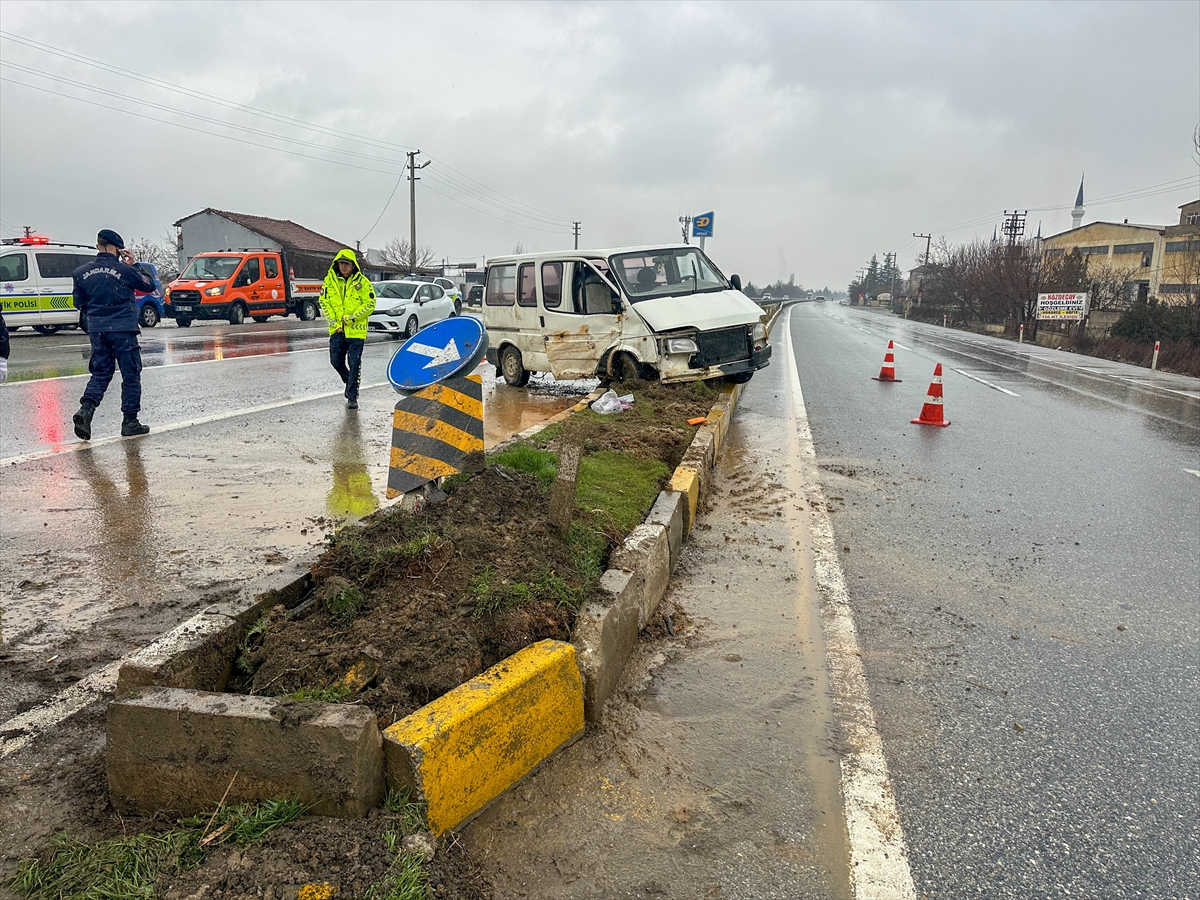 A A 20260210 40510496 40510493 U S A K T A R E F U J E C A R P A N P A N E L V A N D A K I 1 K I S I Y A R A L A N D I