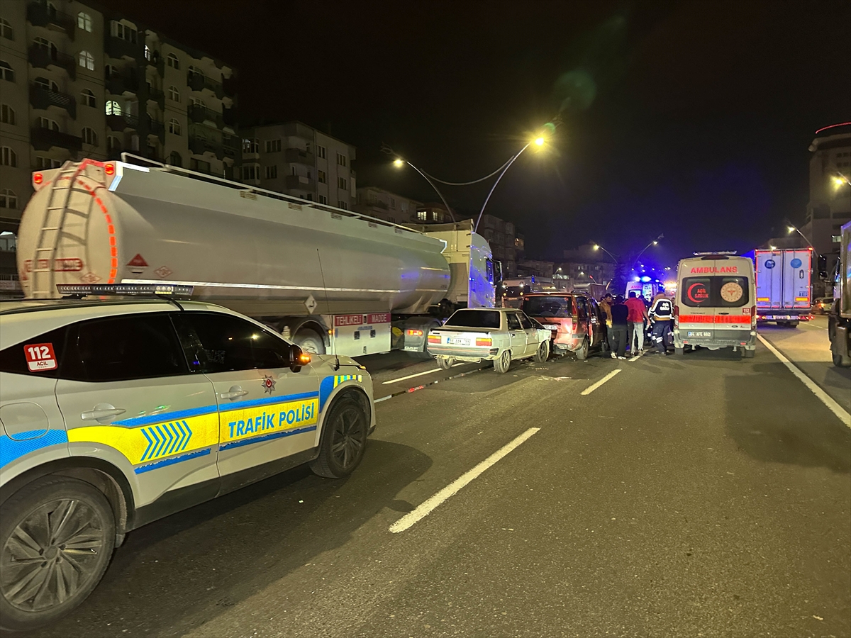 A A 20260211 40526412 40526409 U S A K T A Z I N C I R L E M E T R A F I K K A Z A S I N D A 6 K I S I Y A R A L A N D I-1