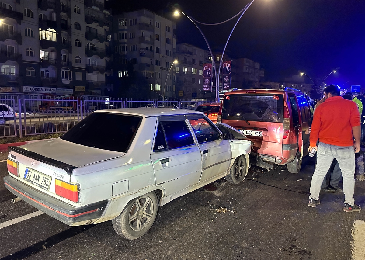 A A 20260211 40526412 40526411 U S A K T A Z I N C I R L E M E T R A F I K K A Z A S I N D A 6 K I S I Y A R A L A N D I-1