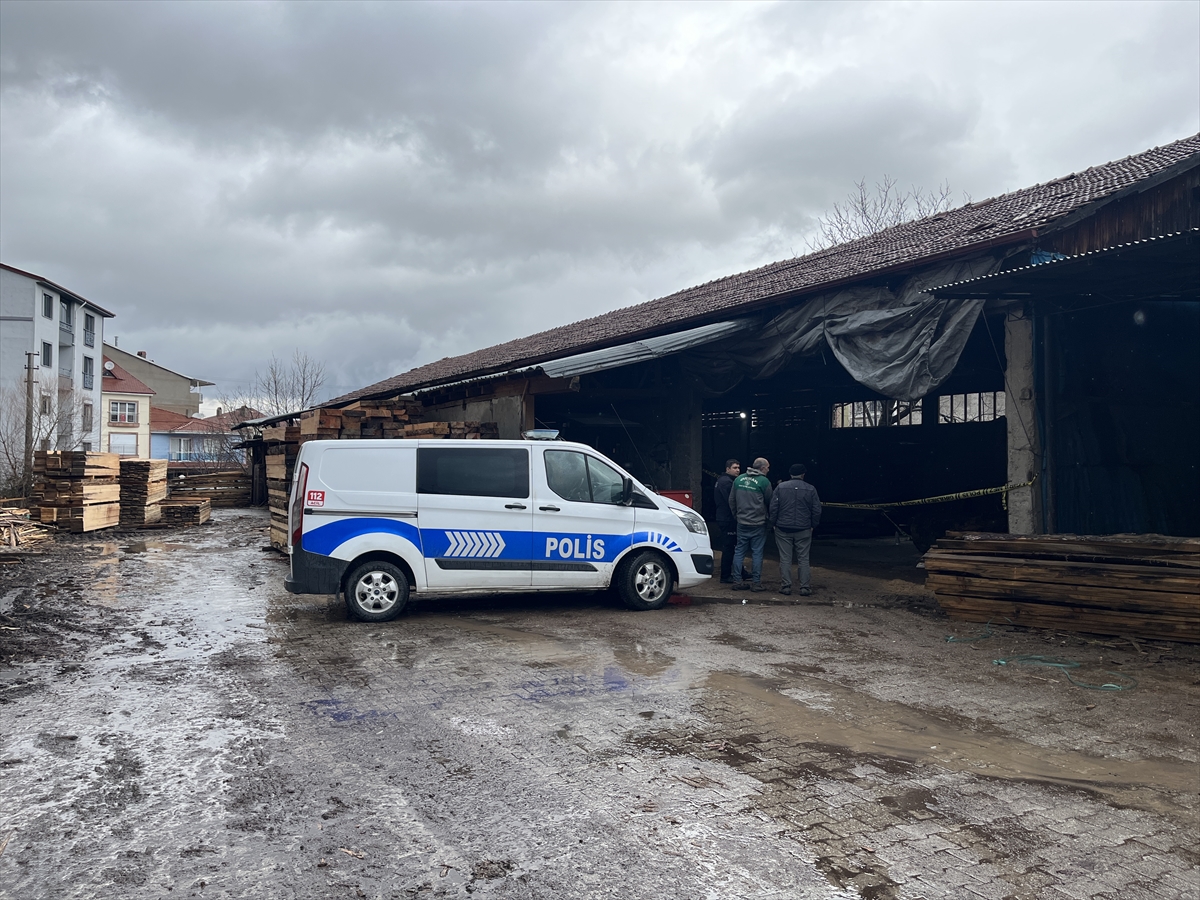 A A 20260217 40581912 40581911 K U T A H Y A D A T O M R U K B I C M E M A K I N E S I N I N U S T U N E D U S E N I S C I O L D U