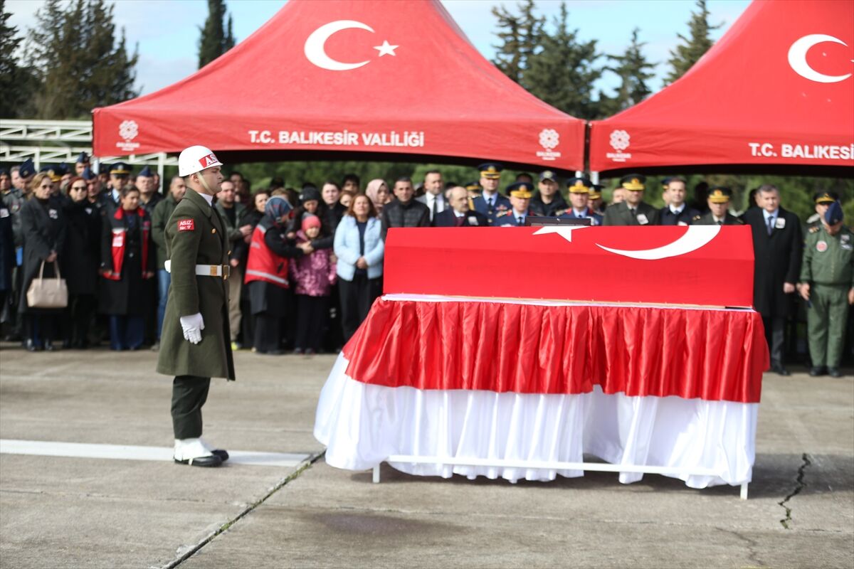 A A 20260225 40661328 40661317 B A L I K E S I R D E F16 U C A G I N I N K A Z A K I R I M A U G R A M A S I S O N U C U S E H I T O L A N P I L O T I C I N T O R E N D U Z E N L E N D I