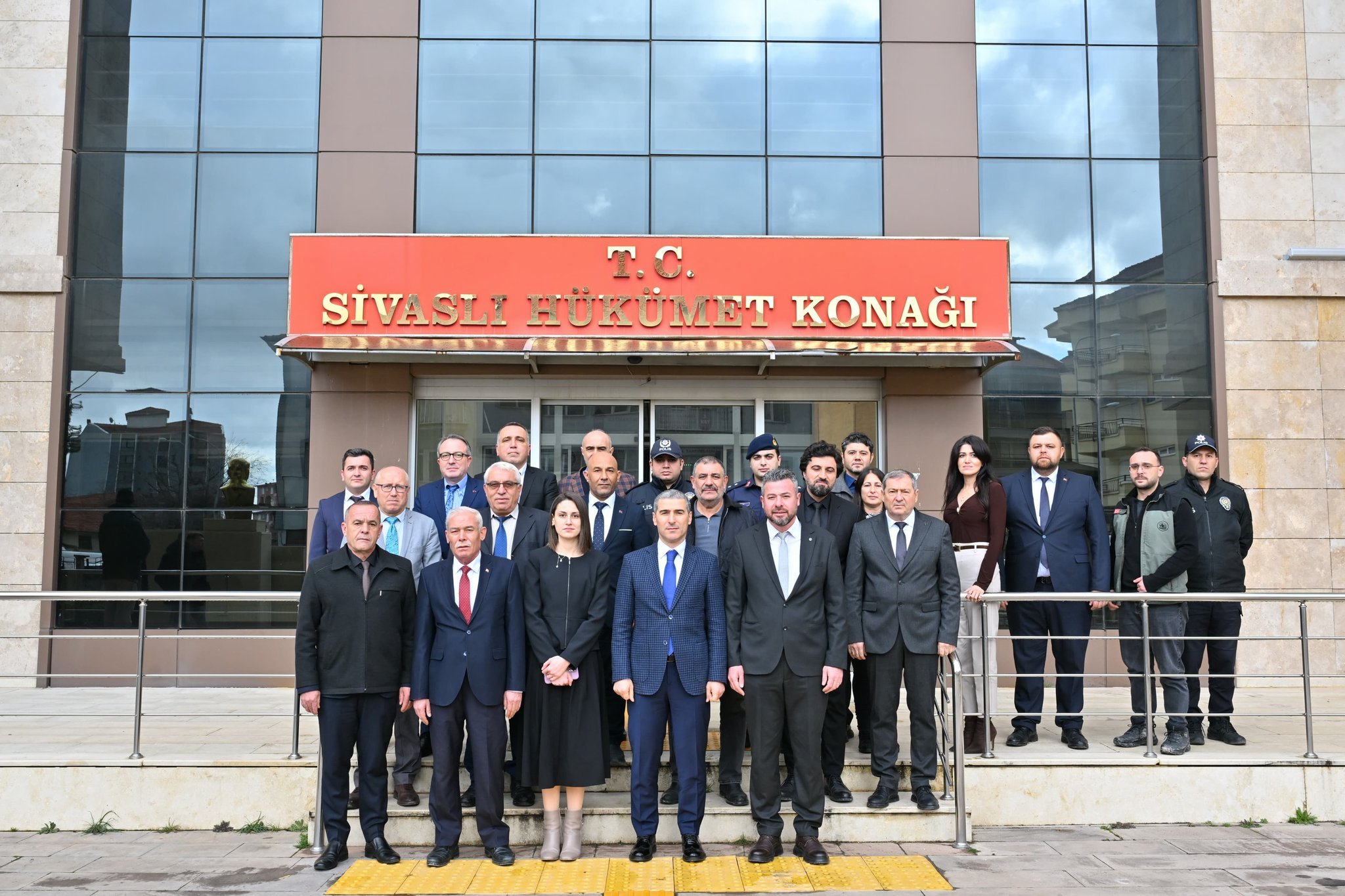 H C A Yj K4 Wk A A Ou O1