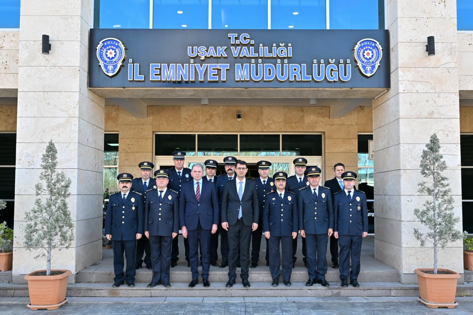 H C Pi P U5 Wg A A X Fh W