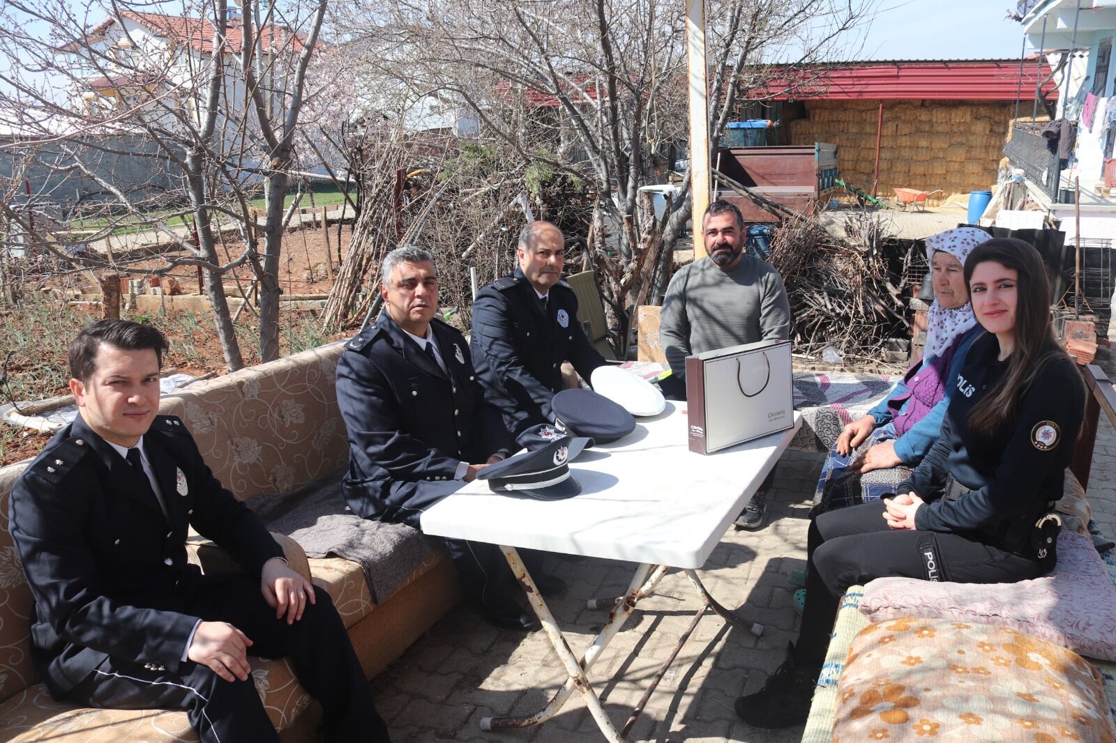 4D143601 Fe6D 48C9 A850 331F327Bb62E