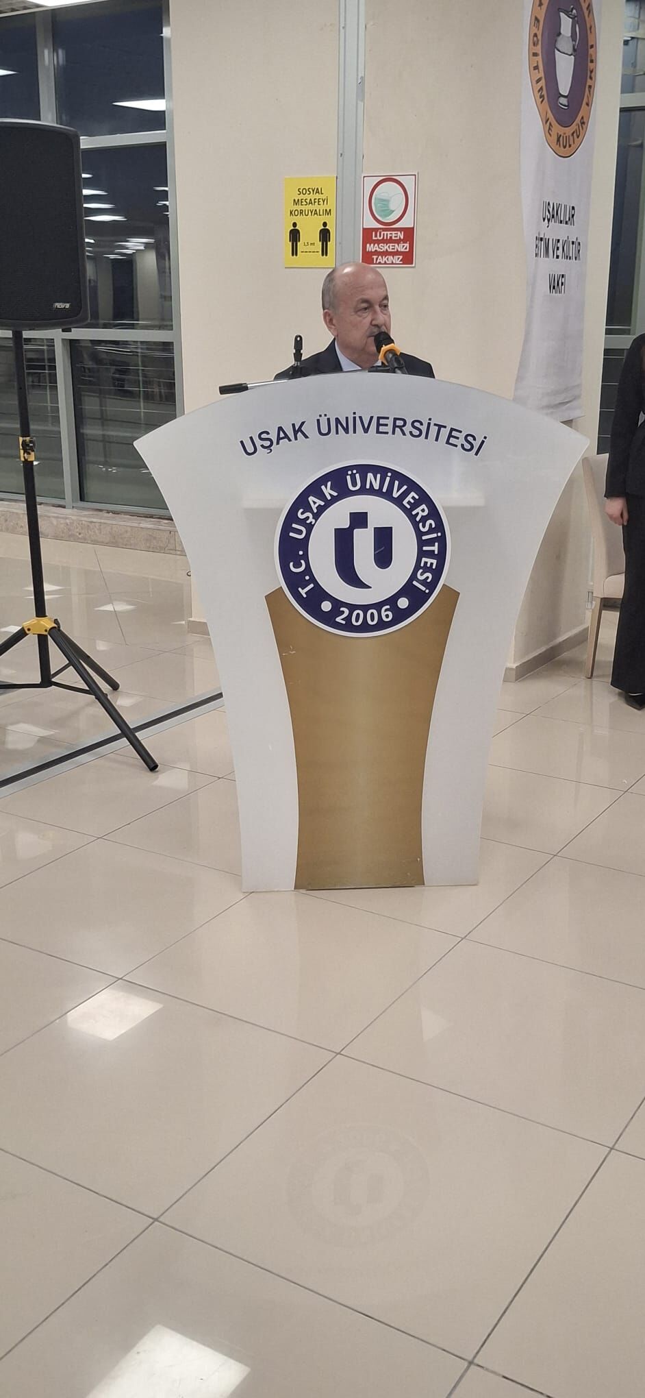 4Fa70457 D26D 4280 B5Ee B369Ed34Bfb8