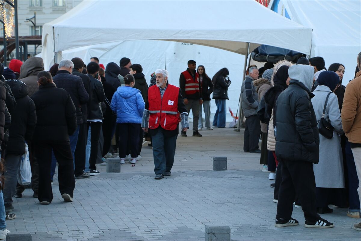 A A 20260310 40781361 40781355 T U R K K I Z I L A Y I G O N U L L U L E R I I F T A R C A D I R I N D A G O R E V A L I Y O R