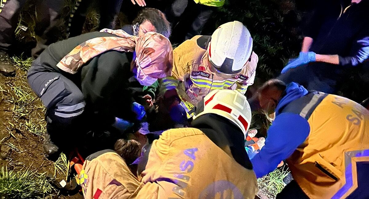 A A 20260319 40877285 40877283 M A N I S A D A D E V R I L E N O T O M O B I L D E K I 1 K I S I O L D U 3 K I S I Y A R A L A N D I