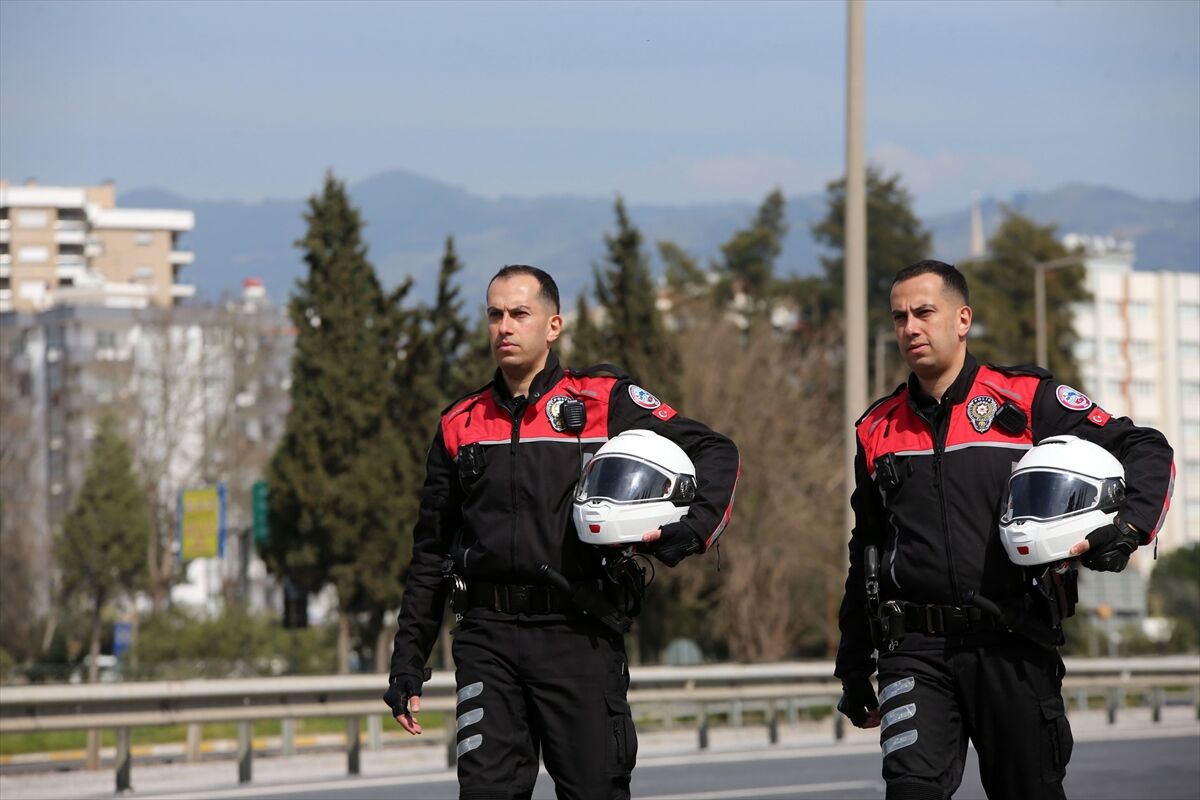 A A 20260322 40896749 40896744 T E L S I Z S E S L E R I Y L E B U Y U Y E N I K I Z P O L I S L E R B A B A L A R I N I N I Z I N D E O M U Z O M U Z A G O R E V Y A P I Y O R