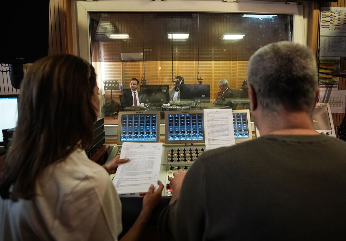 A A 20260324 40914277 40914267 T R T I Z M I R R A D Y O S U 75 Y I L I N I K U T L U Y O R