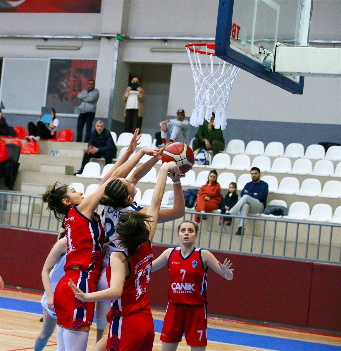 A A 20260328 40952314 40952303 B A S K E T B O L D A 18 Y A S A L T I K I Z L A R A N A D O L U S A M P I Y O N A S I B E Y A Z G R U P K A R S I L A S M A L A R I U S A K T A Y A P I L D I