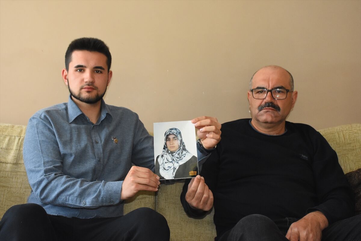 Aa 20260313 40813972 40813969 Afyonkarahisarda Halk Otobusunun Carpmasi Sonucu Hayatini Kaybeden Kadinin Ailesi Surucuye En Agir Cezanin Verilmesini Istiyor (1)