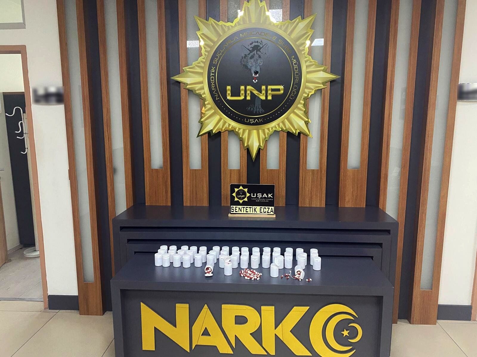 B4D1748C B7B5 4541 9Afd Ccb3658D6945