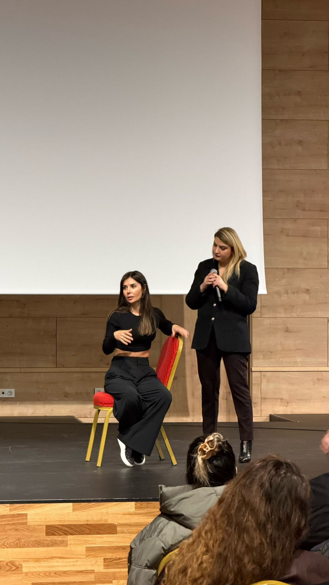 B5A09E59 73Aa 44Bb 9987 1Dbcf1E612B7