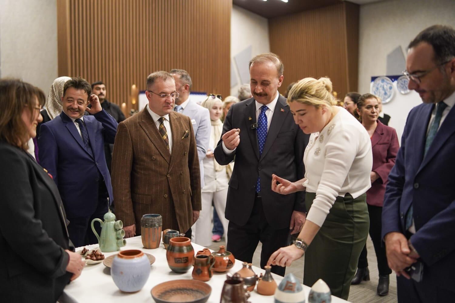 F5F0240F 05Df 4915 9Bf5 0Fb636479D5D