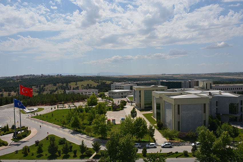 Uşak Üniversitesi-3