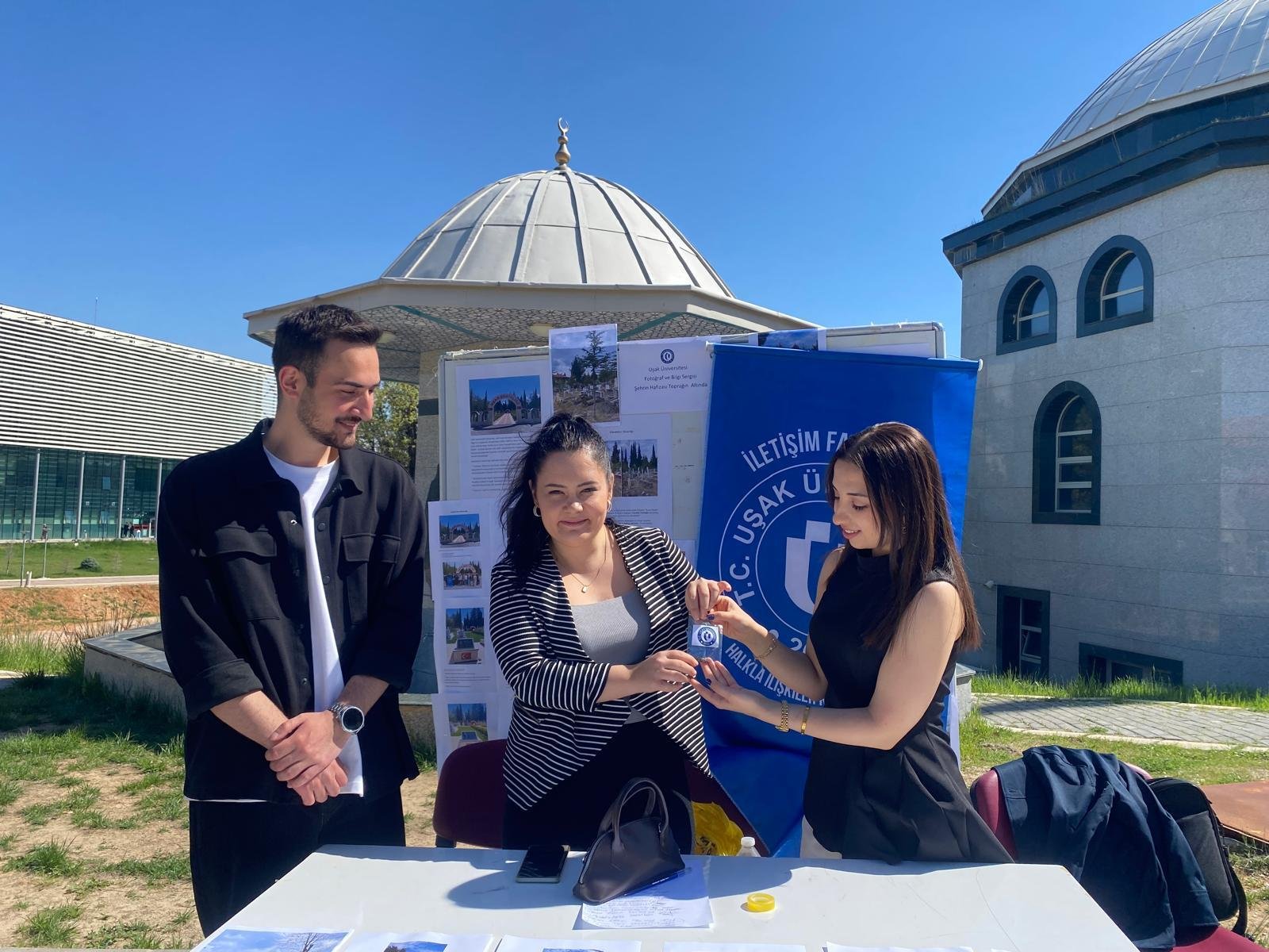 3A990351 6C61 4C09 B883 6E1B1588Acc6