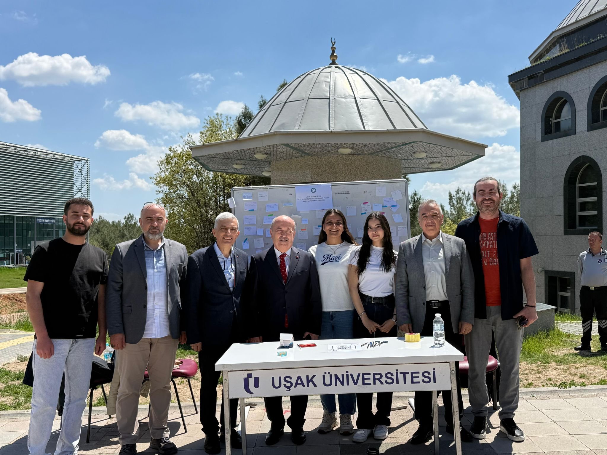 5A358B0E 0780 4E7F 98A3 Bb543Cadcb70